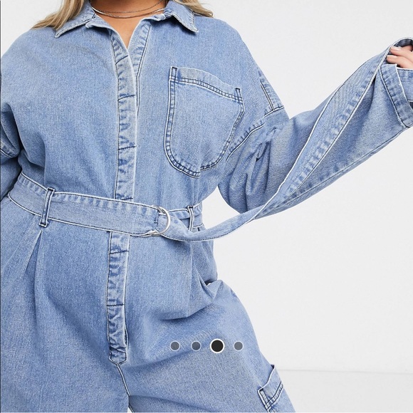 ASOS DESIGN Curve denim boilersuit with utility
pocket in light wash blue - Picture 3 of 6